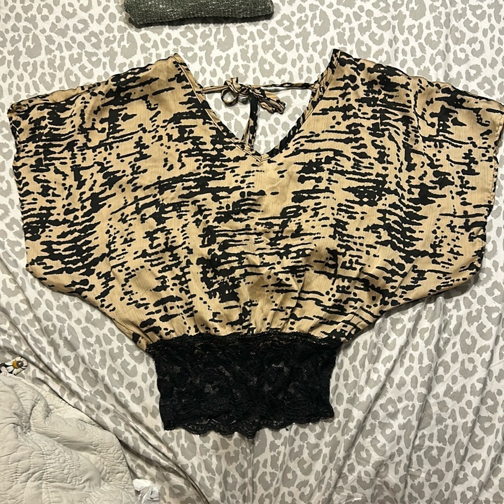 Charlotte Russe tiger dress shirt size Small